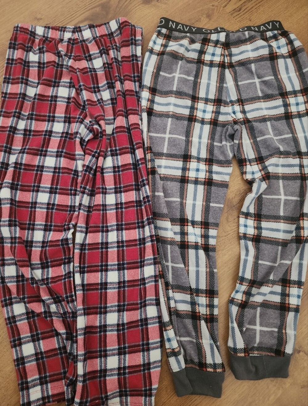 Old Navy Red, White & Gray Plaid Fleece Pants Kids Size L - Picture 2 of 4